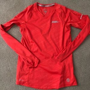 Nike womens long sleeve